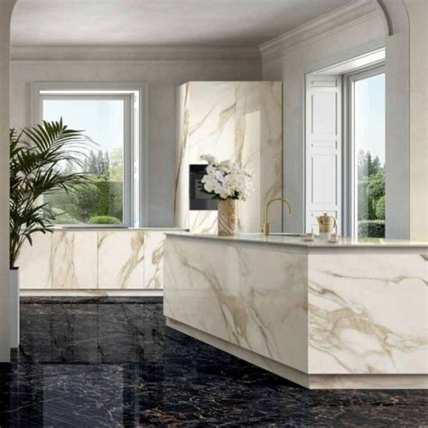 versace maximvs marble.